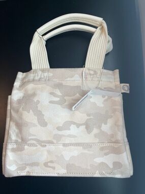 Koala Kanvas Crossbody Tote NWT - Ivory Camo